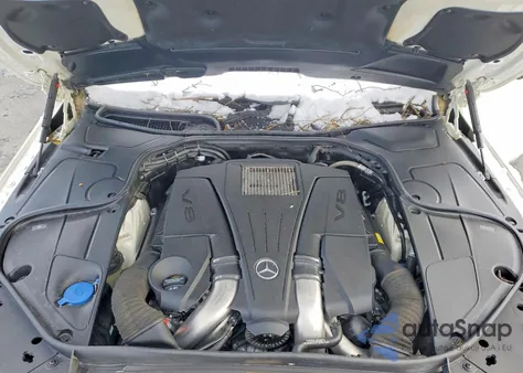 2015 Mercedes-Benz S 550 z USA, uszkodzony, nr VIN WDDUG8CB7FA187383